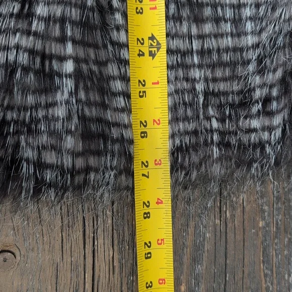 MBLM Torrid Gray & Black Striped Shaggy Faux Fur Vest - Plus Size 0 (L/XL) - Picture 14 of 14